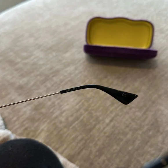 Gucci Sunglasses - Picture 5 of 8